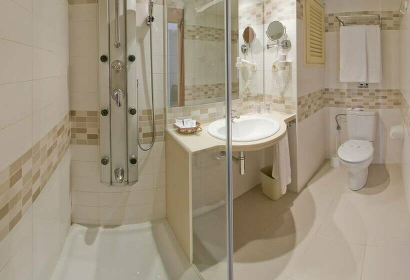 غرفة قياسية مطلّة علي حمام السباحة, Ght Costa Brava & Spa