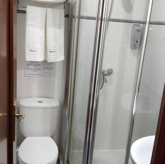 غرفة قياسية رباعية, Hostal Hispanico I