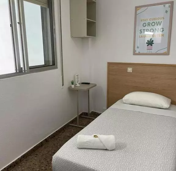 اتاق استاندارد یک نفره, Hostal Milmarcos