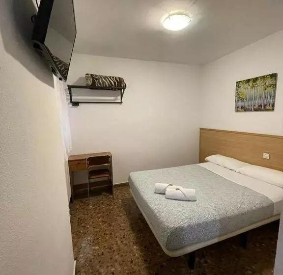 اتاق استاندارد, Hostal Milmarcos