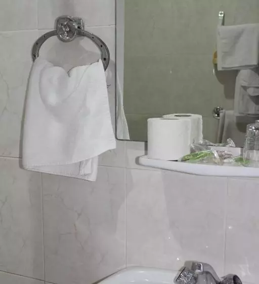 スタンダードトリプルルーム, Hostal Santa Ana