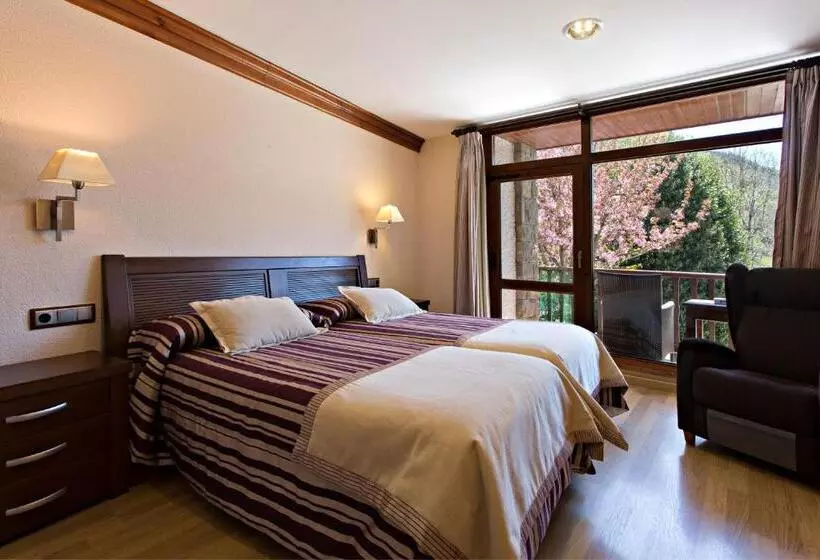 Classic Quadruple Occupancy Room, La Coma