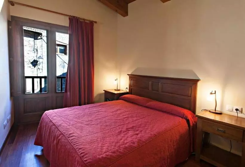 1 Bedroom Apartment with Balcony, La Coma