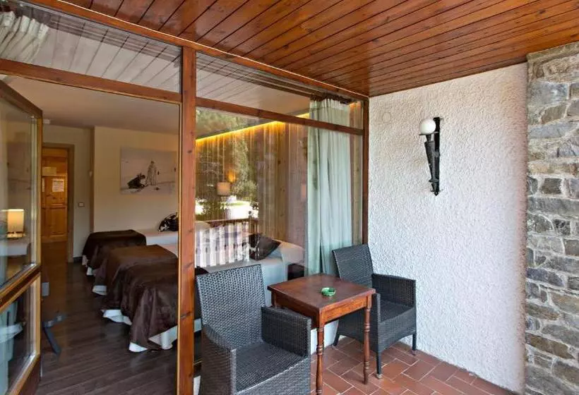 Standard Room with Balcony, La Coma
