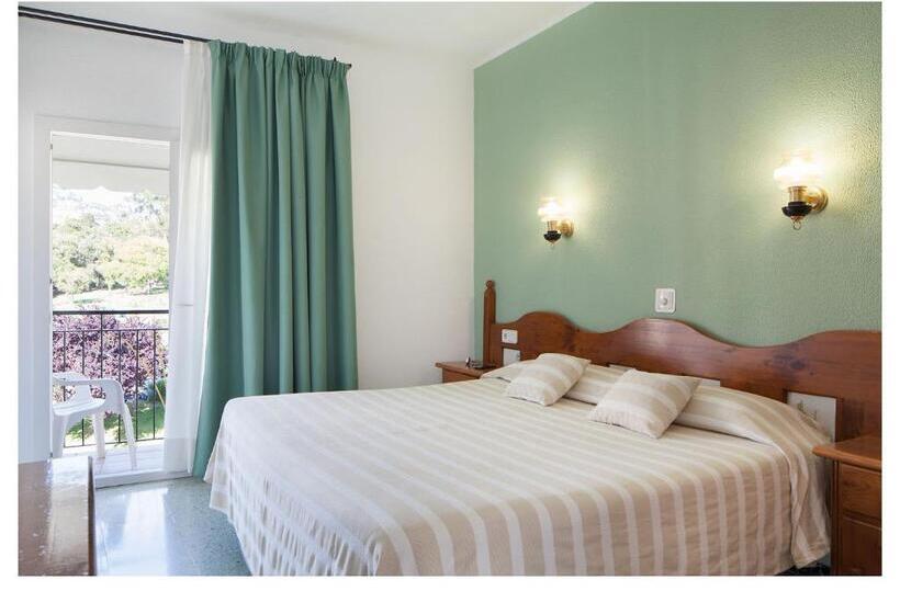 חדר סטנדרט, Ninays