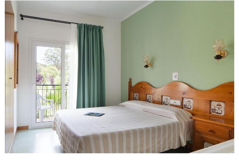 חדר סטנדרט, Ninays