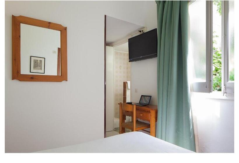 חדר סטנדרט יחיד, Ninays