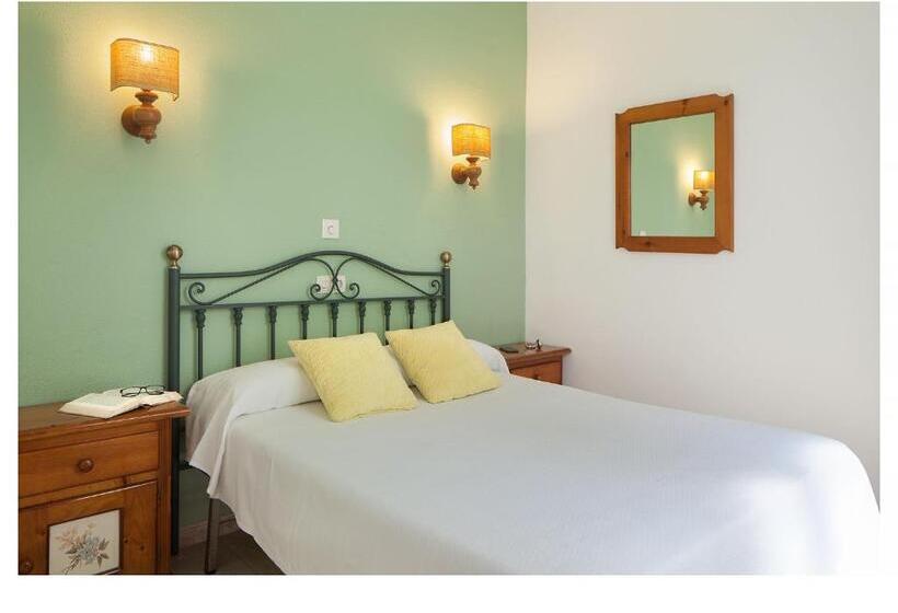 חדר סטנדרט יחיד, Ninays