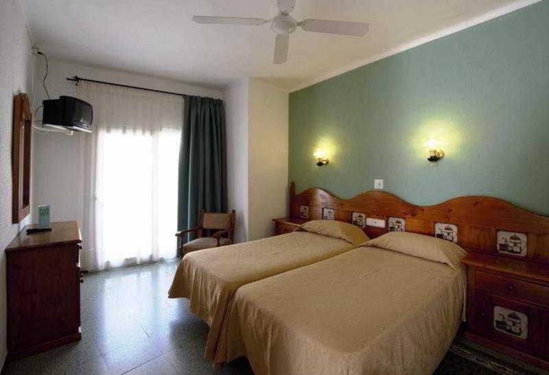 חדר סטנדרט, Ninays