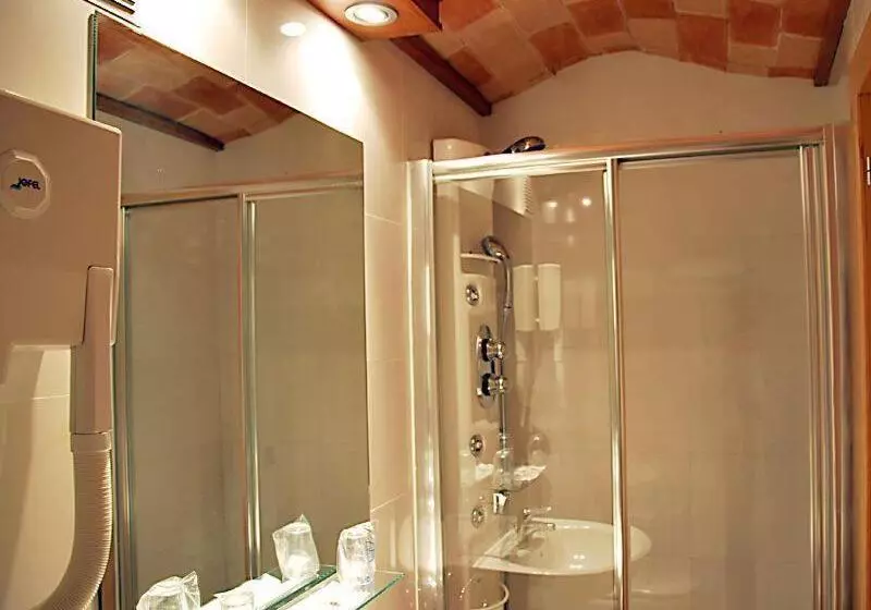 اتاق سوپریور, Trefacio