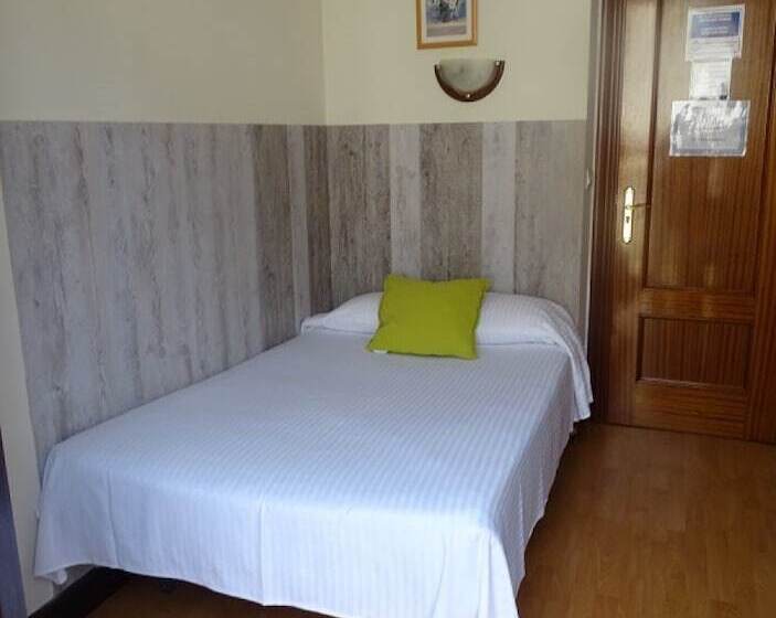 اتاق استاندارد یک نفره, Arenal Suites Bilbao