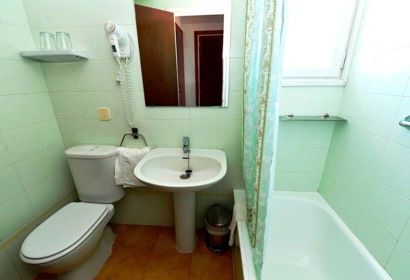 バルコニー付きスタンダードルーム, Hostal Magnolia