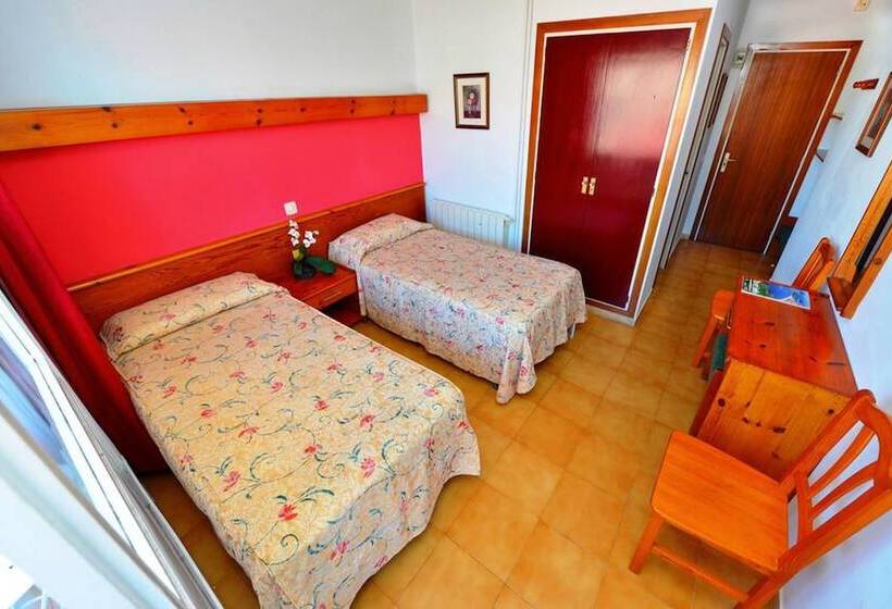 标准间带阳台, Hostal Magnolia