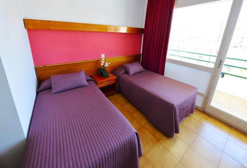 バルコニー付きスタンダードルーム, Hostal Magnolia