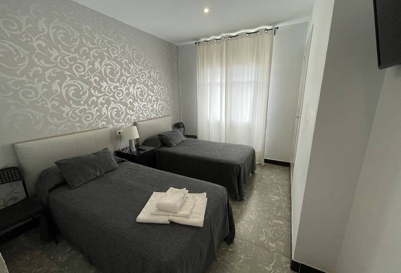 스탠다드 룸, Hostal Mediterráneo