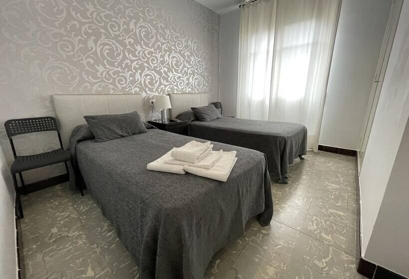 스탠다드 룸, Hostal Mediterráneo