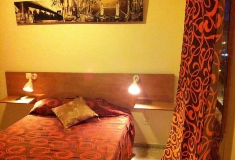 标准单人间, Hostal Neptuno