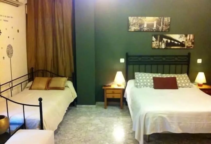 Standard 3 Pers. Værelse, Hostal Neptuno