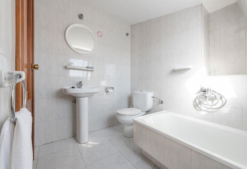 Quarto Triplo Superior, Casa Marín