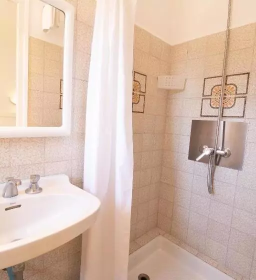 اتاق اکونومی, Fonda Can Dalfo By Vivere Stays