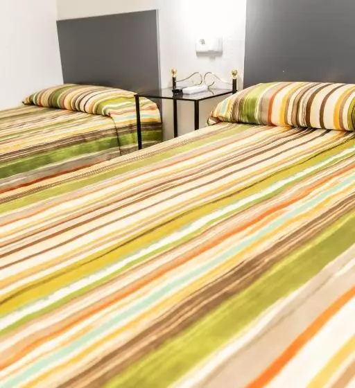 اتاق استاندارد سه تخته با بالکن, Fonda Can Dalfo By Vivere Stays