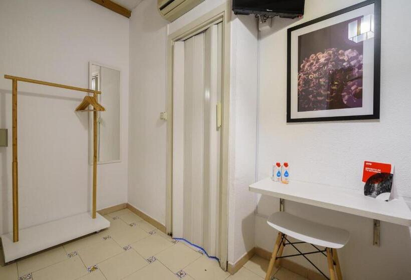 Chambre Standard Intérieure, Hostal Austria