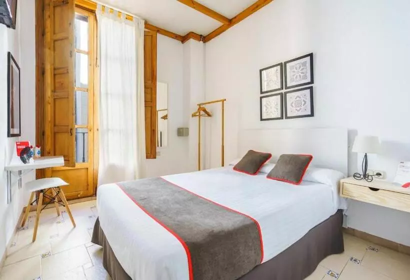 اتاق سوپریور با بالکن, Hostal Austria