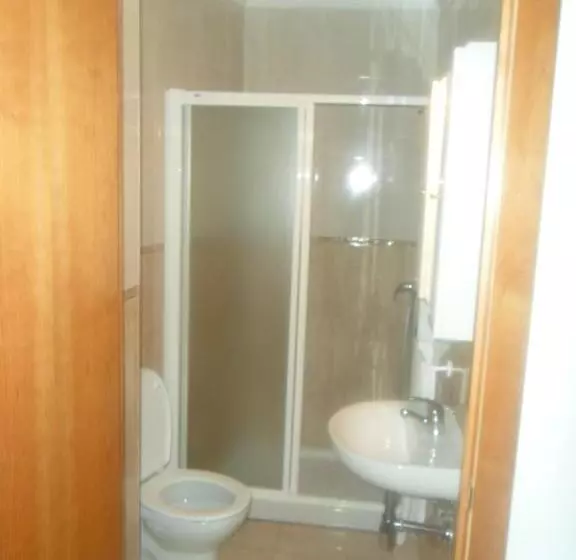 Habitación Triple Estándar, Hostal Centro Sol