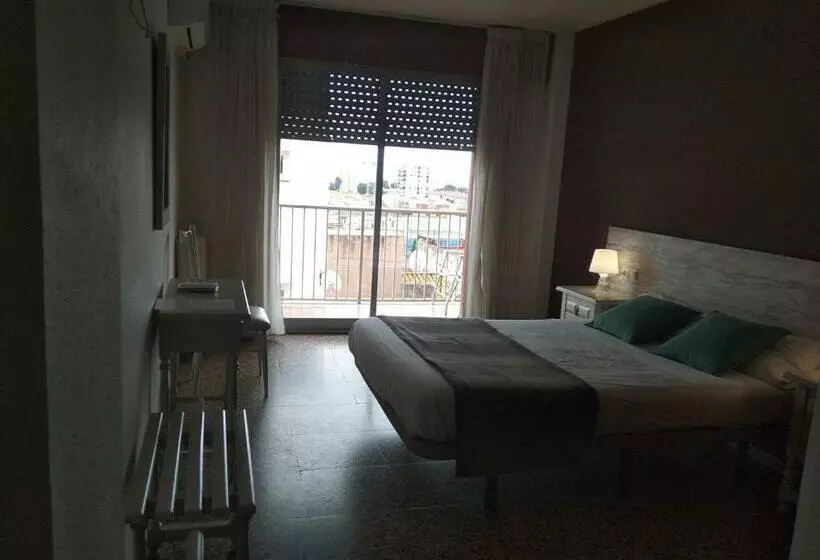 اتاق استاندارد, Hostal Garamar