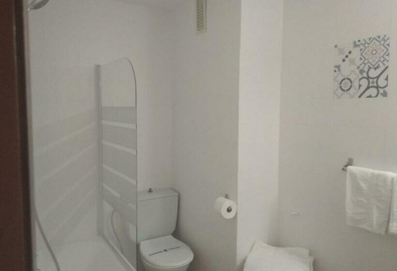 Номер Стандарт, Hostal Garamar