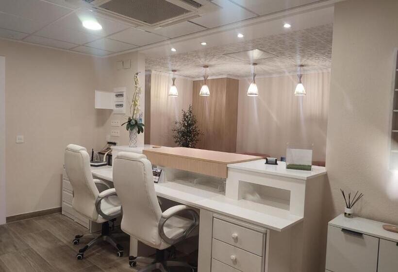 Номер Стандарт, Hostal Garamar