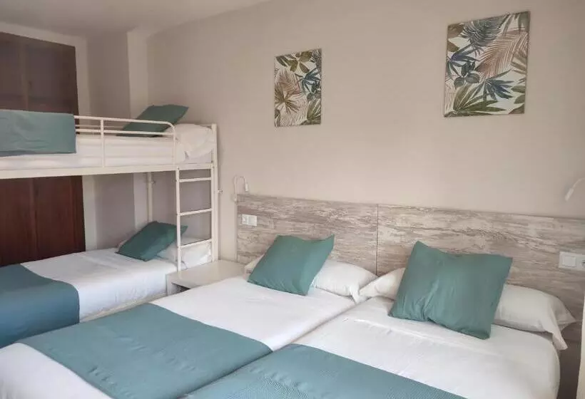 اتاق استاندارد چهار تخته, Hostal Garamar