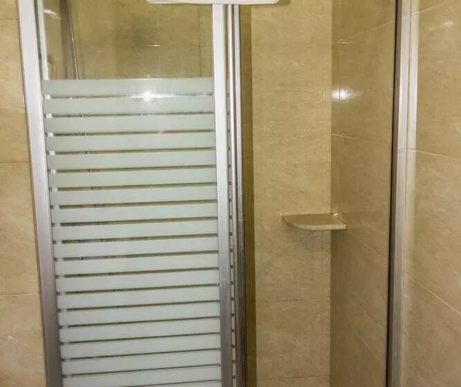バスルーム共有のシングルスタンダード, Hostal La Palma