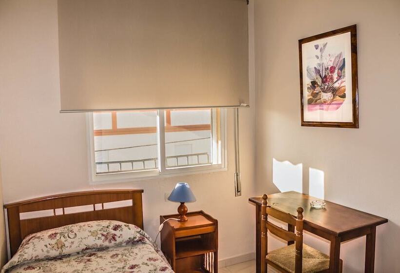 标准单人间共用浴室, Hostal La Palma
