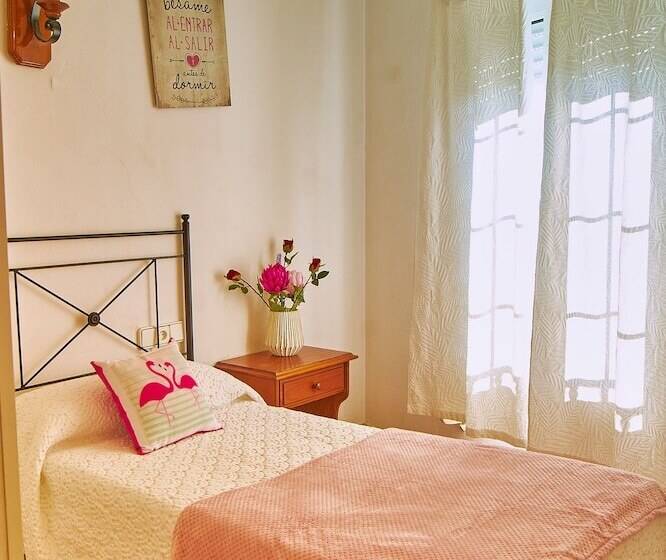 スタンダードシングルルーム, Hostal Restaurante La Nina