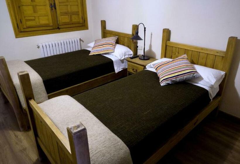 غرفة قياسية, La Gerencia