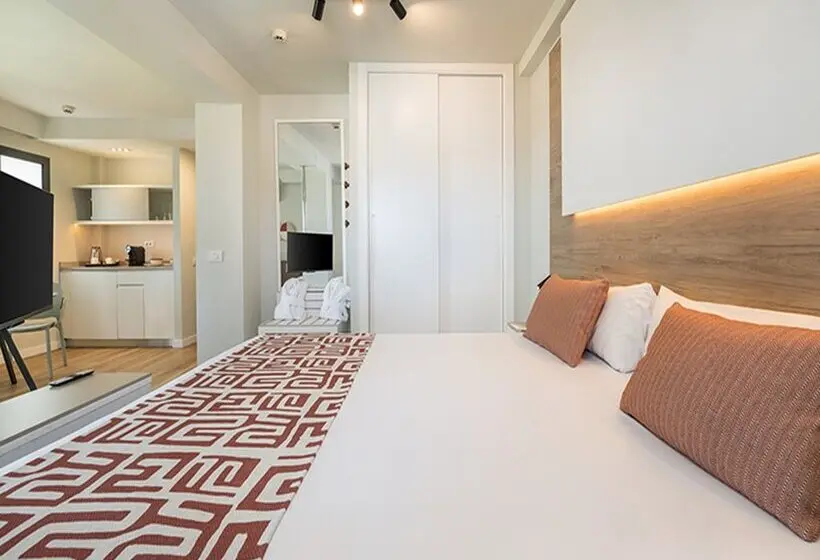 ジュニアスイート, LIVVO Anamar Suites
