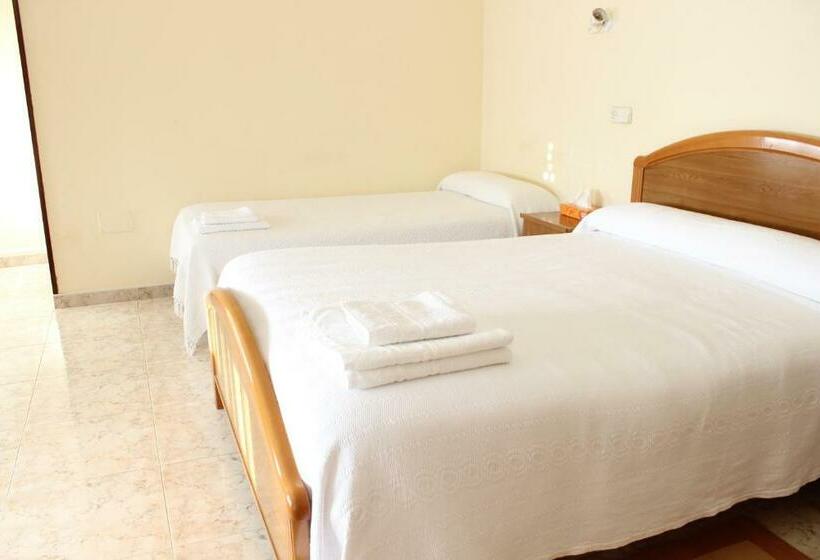 패밀리 룸, O Cruceiro