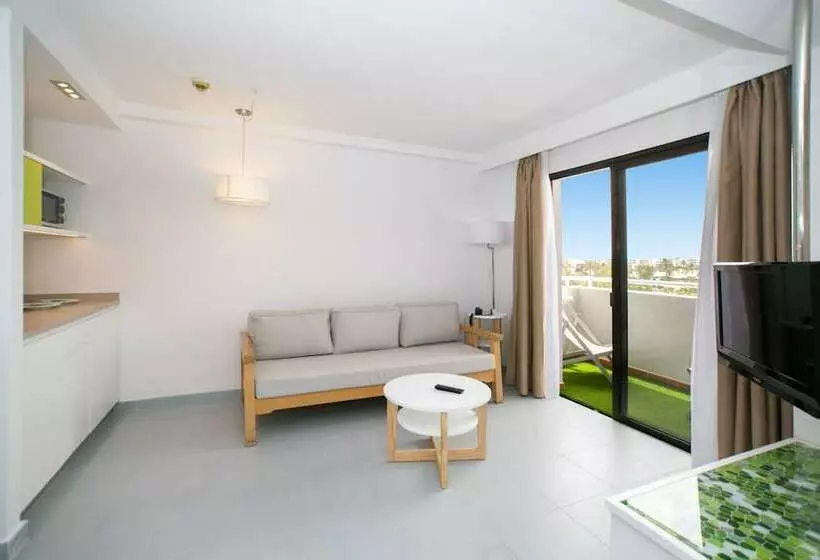 سوییت جونیور, Livvo Anamar Suites