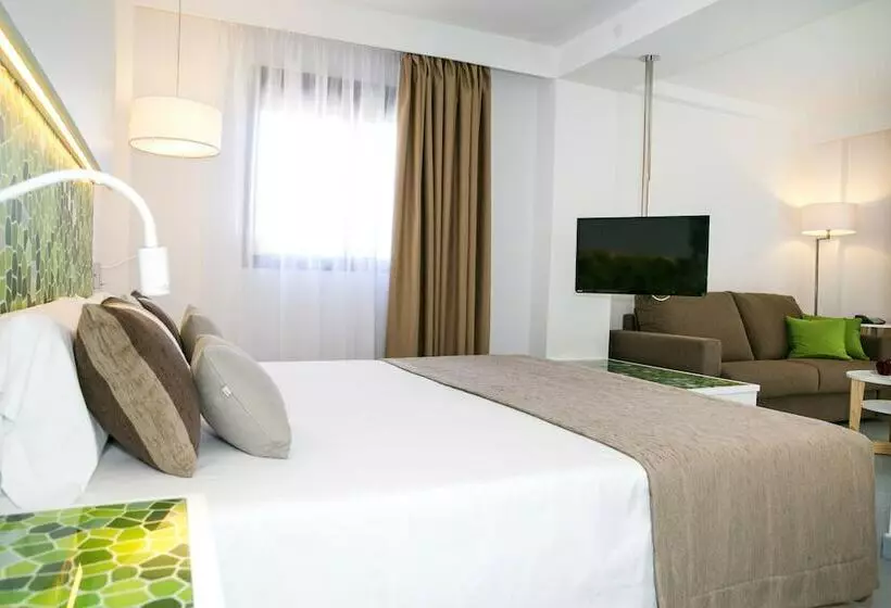 سوییت جونیور سوپریور, Livvo Anamar Suites