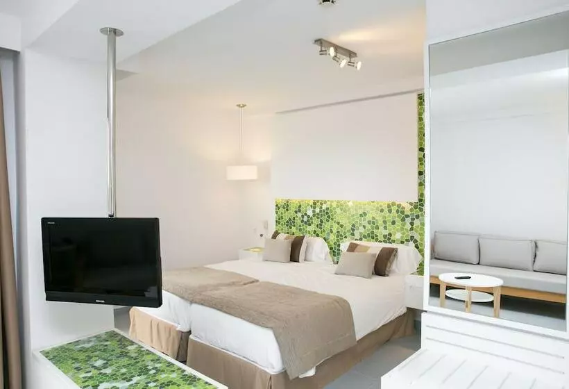 سوییت جونیور سوپریور, Livvo Anamar Suites