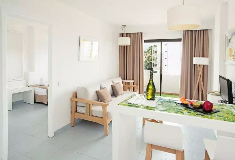 اتاق استاندارد, Livvo Anamar Suites