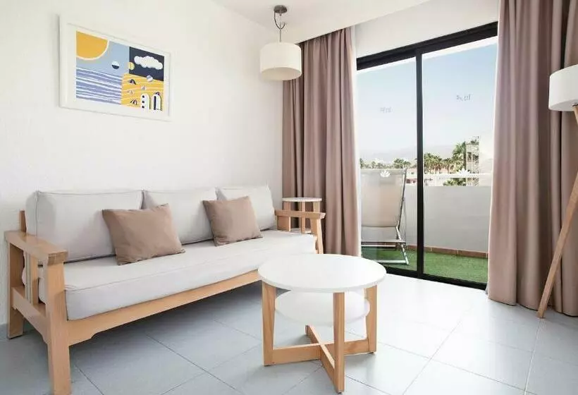 اتاق استاندارد, Livvo Anamar Suites