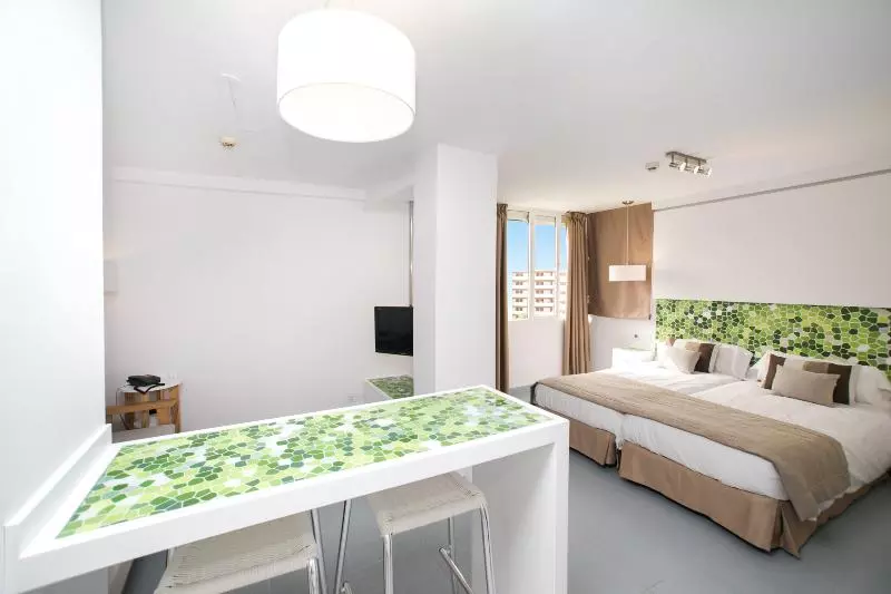 سوییت جونیور, Livvo Anamar Suites