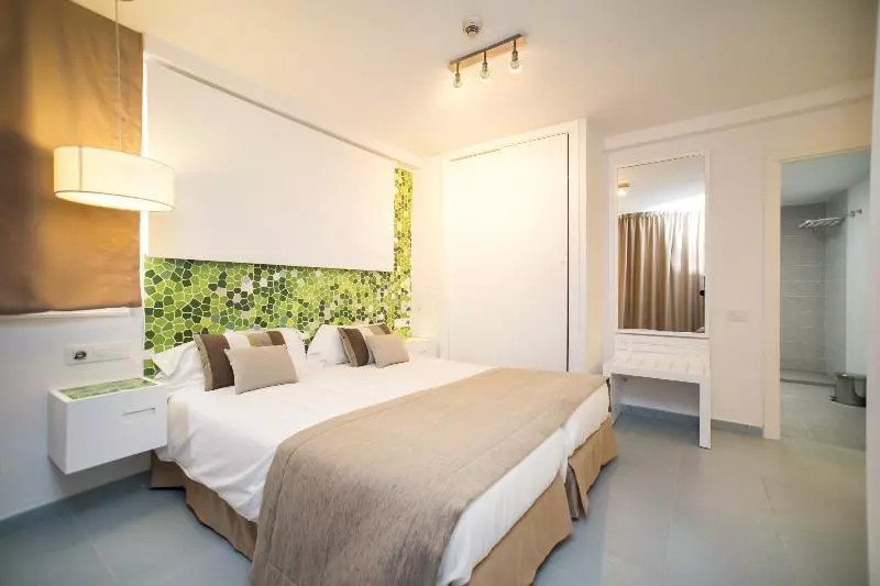 سوییت جونیور, Livvo Anamar Suites