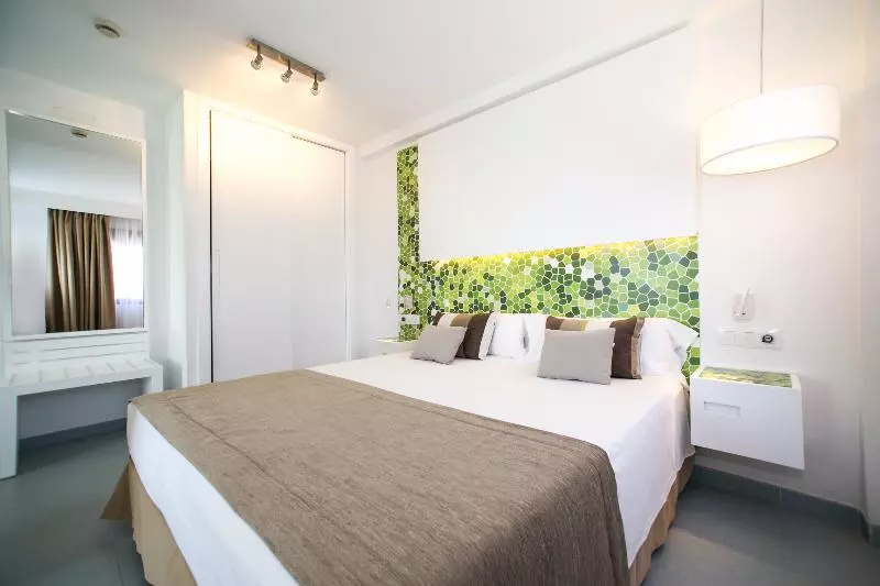 سوییت جونیور سوپریور, Livvo Anamar Suites