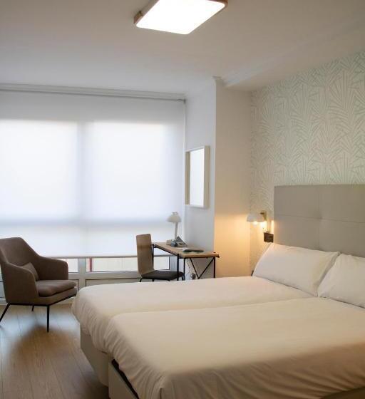 اتاق استاندارد, Alda Orzán