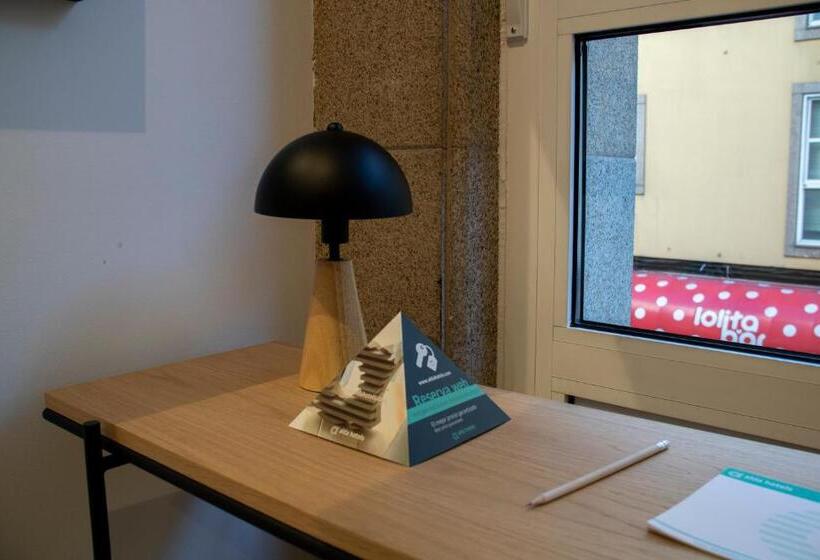 اتاق استاندارد, Alda Orzán