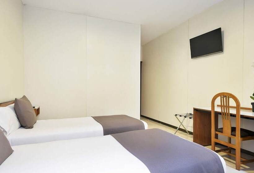 Номер Стандарт, Condal