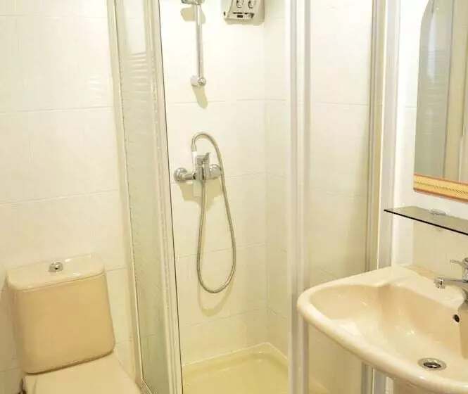 Standart Tek Kişilik Oda, Cristal